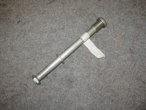 Swingarm thru axle - thru,