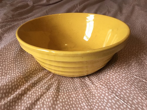 Vintage green mixing bowl - g,
