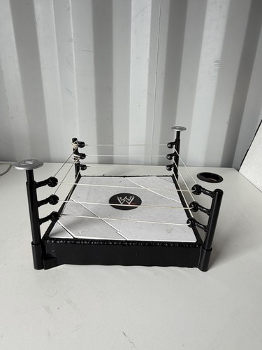 Wwe raw ring super - raw, strikers