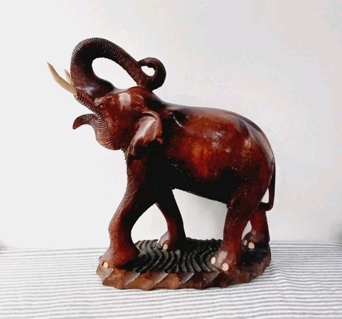 Stunning carved wooden - stunning,