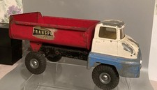 LARGE PRESSED STEEL TRI-ANG THAMES TRADER VINTAGE STEEL TRUCK NEEDS RESTORATION