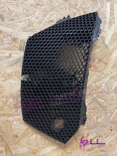 Lp640 front bumper grill - grill, left