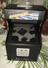 ASTEROIDS ATARI GAME PIN BADGE SET 9pc SET IN CABINET SHAPED BOX NEW