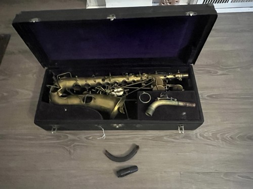 Vintage buescher saxophone - buescher,