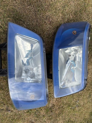 Volkswagen headlights left - headlights,