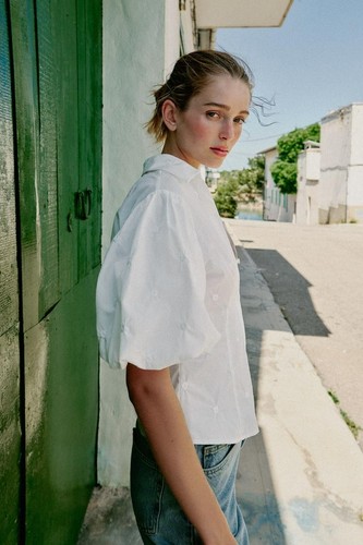 Zara embroidered puff - puff, sleeve
