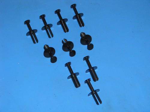 Expanding rivet clips - expanding,
