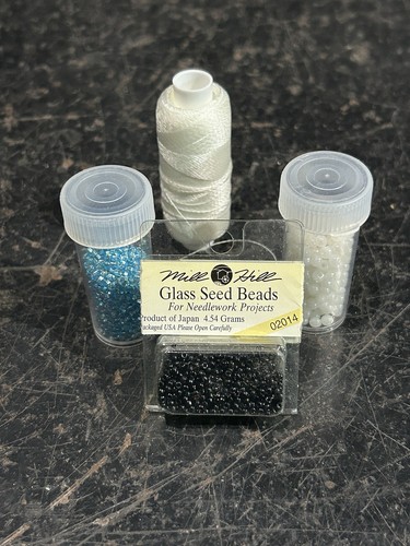 Mill hill black glass seed - mill,