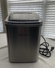 Frigidaire Ice Making Machine