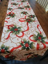 Vintage Christmas Table Runner