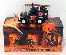 Matchbox 1/43 Scale Diecast YYM35188 - 1952 Land Rover Royal Navy Rescue Truck