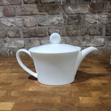 ROYAL DOULTON  FUSION EMBOSSED - WHITE - FINE BONE CHINA 2 PINT TEAPOT