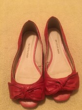 RED LEATHER FLAT SHOES