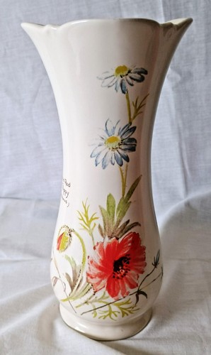Royal winton vase - winton, red