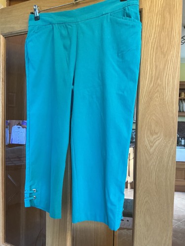 Size large but - size, nina
