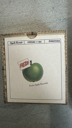 Apple records box - apple, set