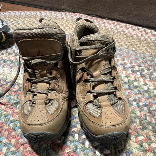 Vasque hiker shoes - vasque,