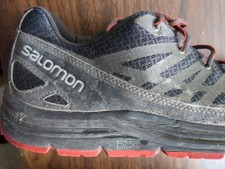 Salomon Mens Size 11 Synapse  Shoes Black & Red  UK 10.5 USA 11  Size 29 In...