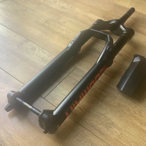 Rockshox domain 160mm - domain, rc