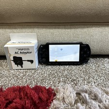 Sony PSP Original 1000 Handheld Console System   Black with Charger