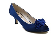 NEW WOMENS LOW SATIN KITTEN