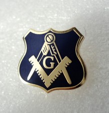 Pre-Owned Freemason Shield Geometry Square Compass pin badge Mason