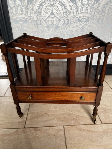 Mahogany canterbury magazine - ,