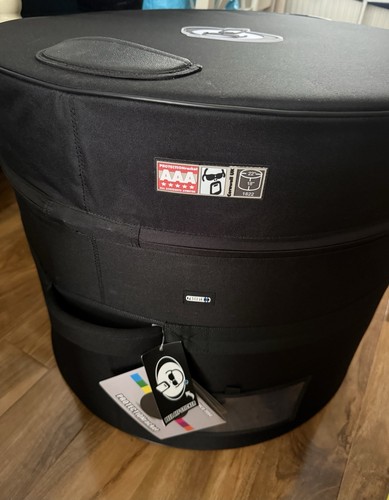 Protection racket aaa 22x18 - protection,