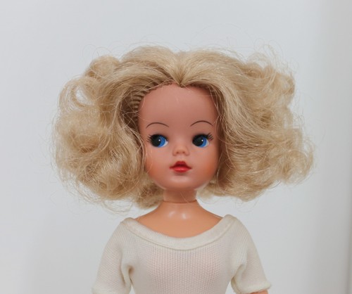 1977 hong kong sindy ballerina - hong,