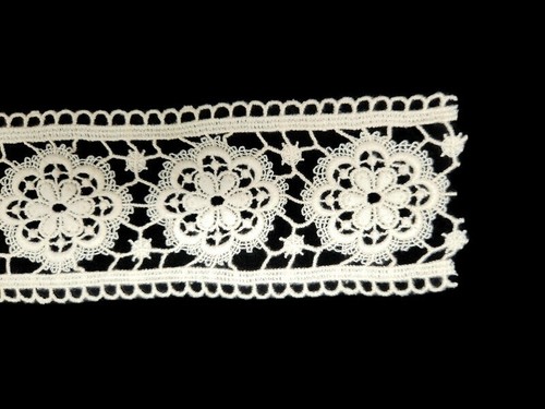 Dutch lace off white - dutch, off-white