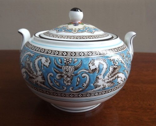 Covered sugar bowl wedgwood - covered,