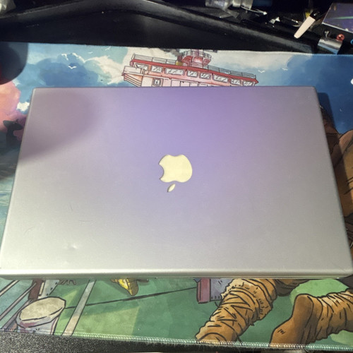 Apple macbook pro 15in silver - 15in,