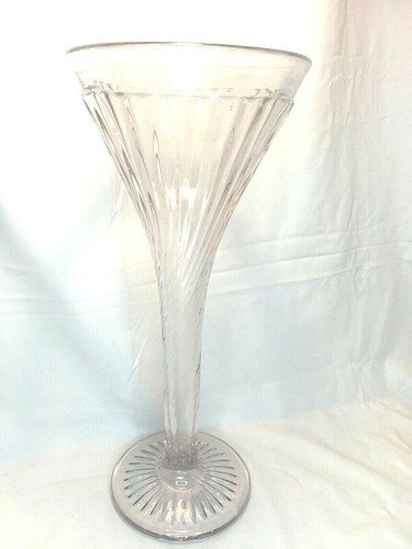 Long term vase glass swirled - long-term,