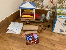 Sylvanian families  beautiful boxed  pony and trap set excellent cond 100% ❤️