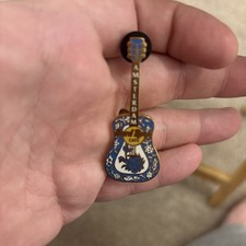 Amsterdam Dutch Blue & White Delft Guitar Hard Rock Cafe Pin