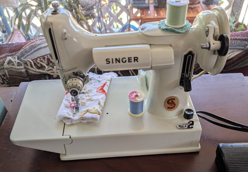 Vintage white singer - white,
