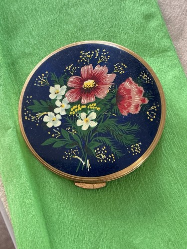 Vintage gold tone stratton - gold-tone,