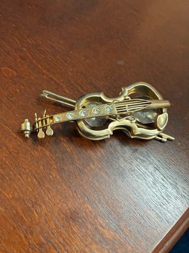 Crystal violin brooch - crystal,