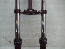 YAMAHA YBR 125 2017 FRONT FORKS      (24862)
