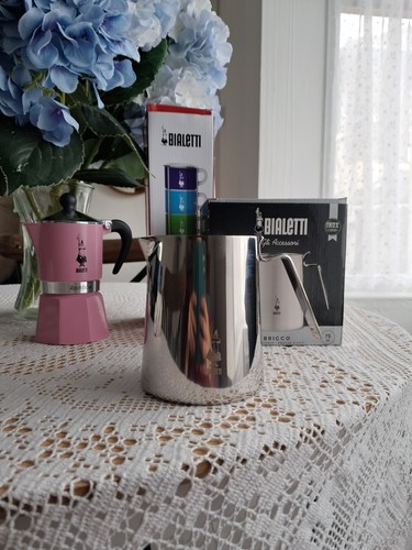 Bialetti milk jug coffee