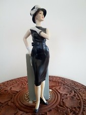 NEW COMPTON & WOODHOUSE