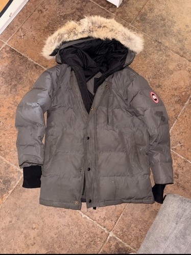 100 authentic canada goose - 100%,
