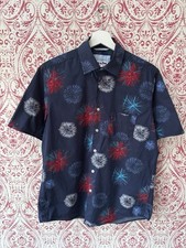 Pacific & Park Fire Works Casual Comfort Button Down Shirt Size Small