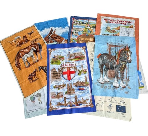 Bundle vintage tea towels - of,