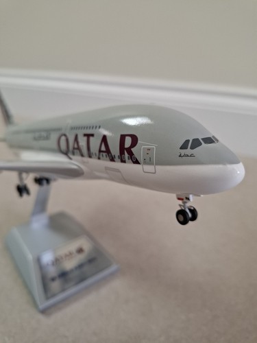 Qatar airways a380 800 display - qatar,