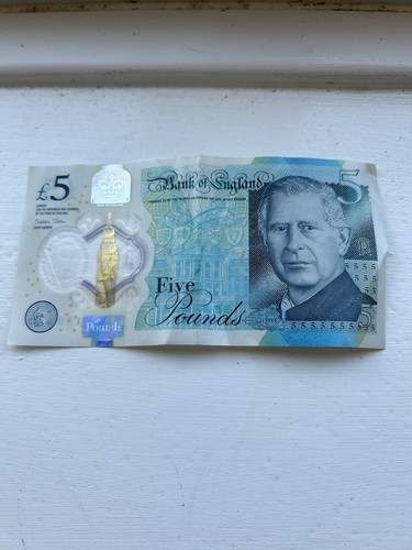 Extremely rare note king - rare, £5