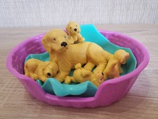 Vintage Puppy in my Pocket Mum & babies Golden Retriever Bed 90s Rare MEG Set