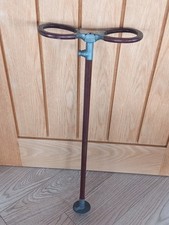  HOWELL "THE MONARCH SEAT" Vintage Shooting Stick Leather Folding Seat. Racing