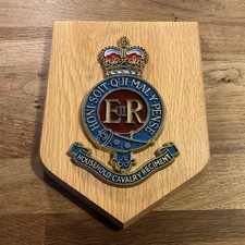 BRITISH ARMY / FORCES HAND PAINTED HOUSEHOLD CAVALRY REGIMENT PLAQUE/SHIELD