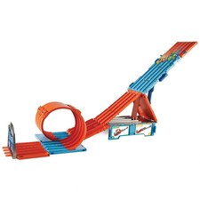 Hot Wheels Track Builder Race